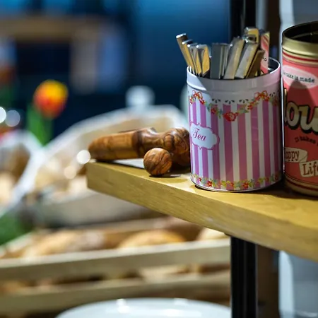 Park By Radisson Bed & Breakfast